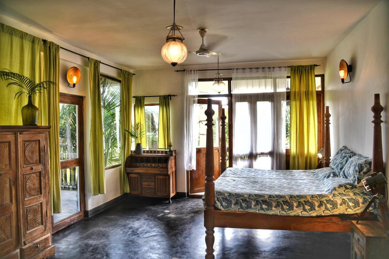 Jardin D'Ulysse & Hard Rock Bed & Breakfast Morjim Ngoại thất bức ảnh