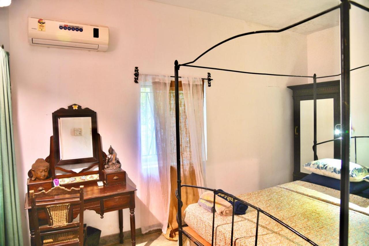 Jardin D'Ulysse & Hard Rock Bed & Breakfast Morjim Ngoại thất bức ảnh