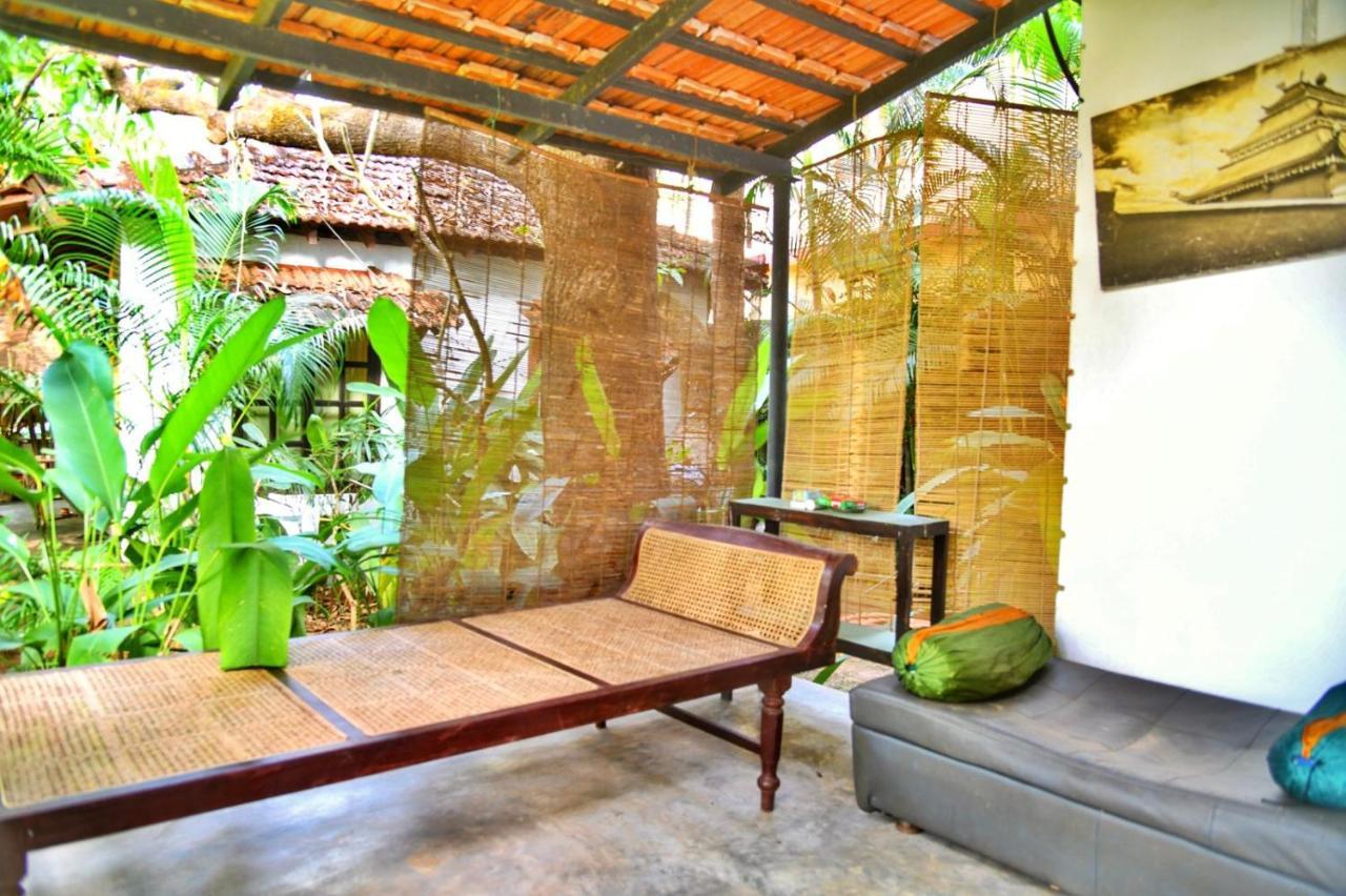 Jardin D'Ulysse & Hard Rock Bed & Breakfast Morjim Ngoại thất bức ảnh