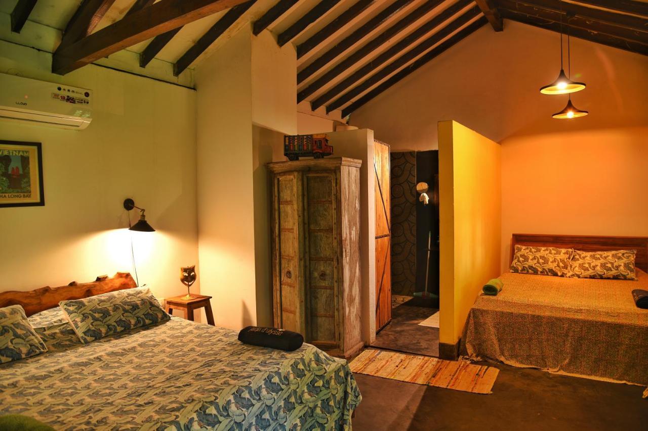 Jardin D'Ulysse & Hard Rock Bed & Breakfast Morjim Ngoại thất bức ảnh